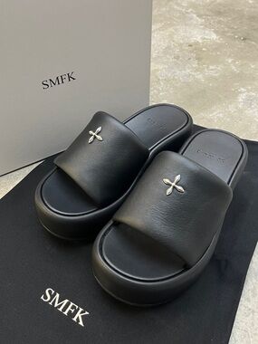 SMFK COMPASS STABLE HIGH LEATHER SLIPPER WILD BLACK SIZE 35(Fits 36)